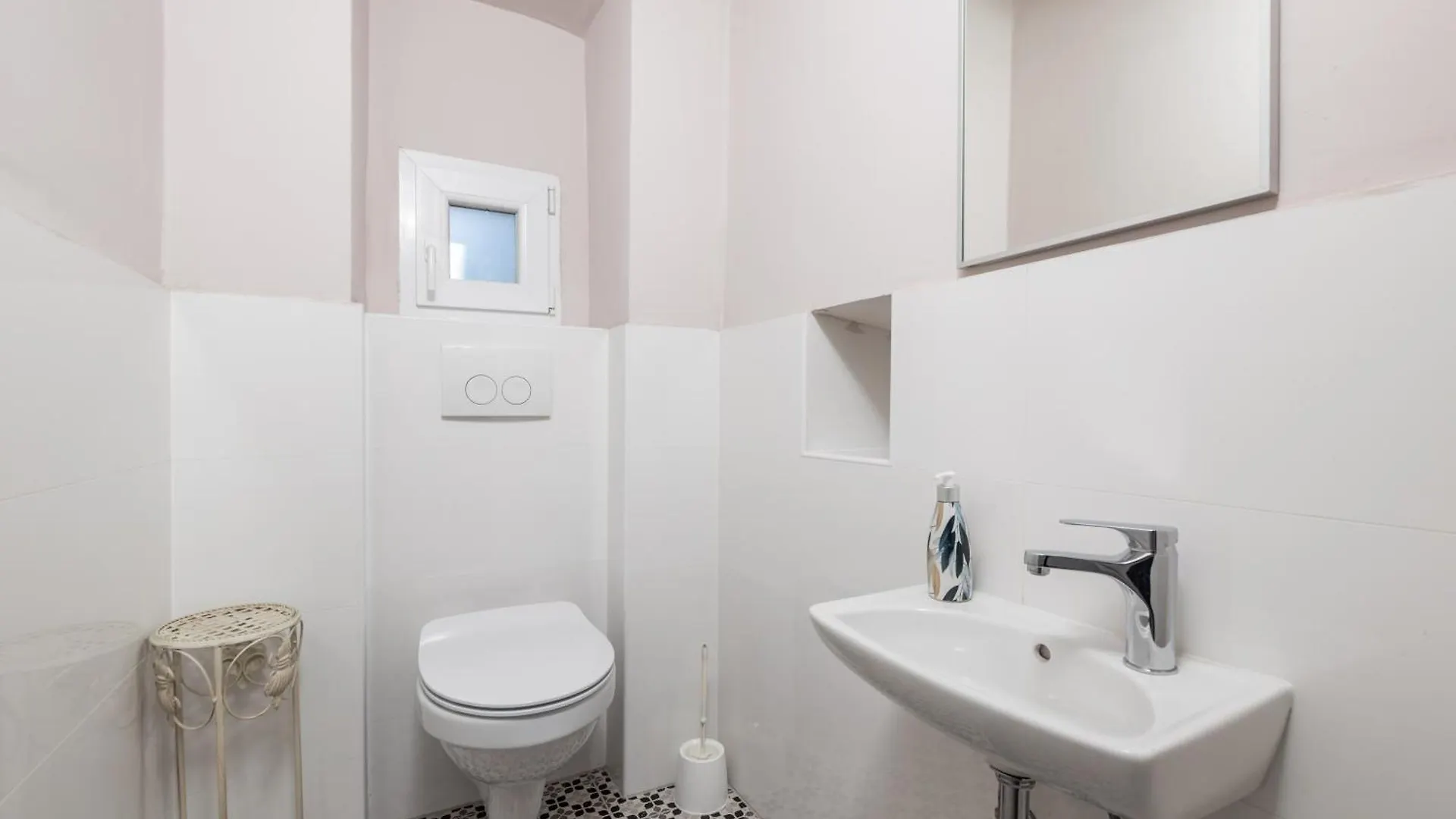 Nada Apartment Rijeka 0*,
